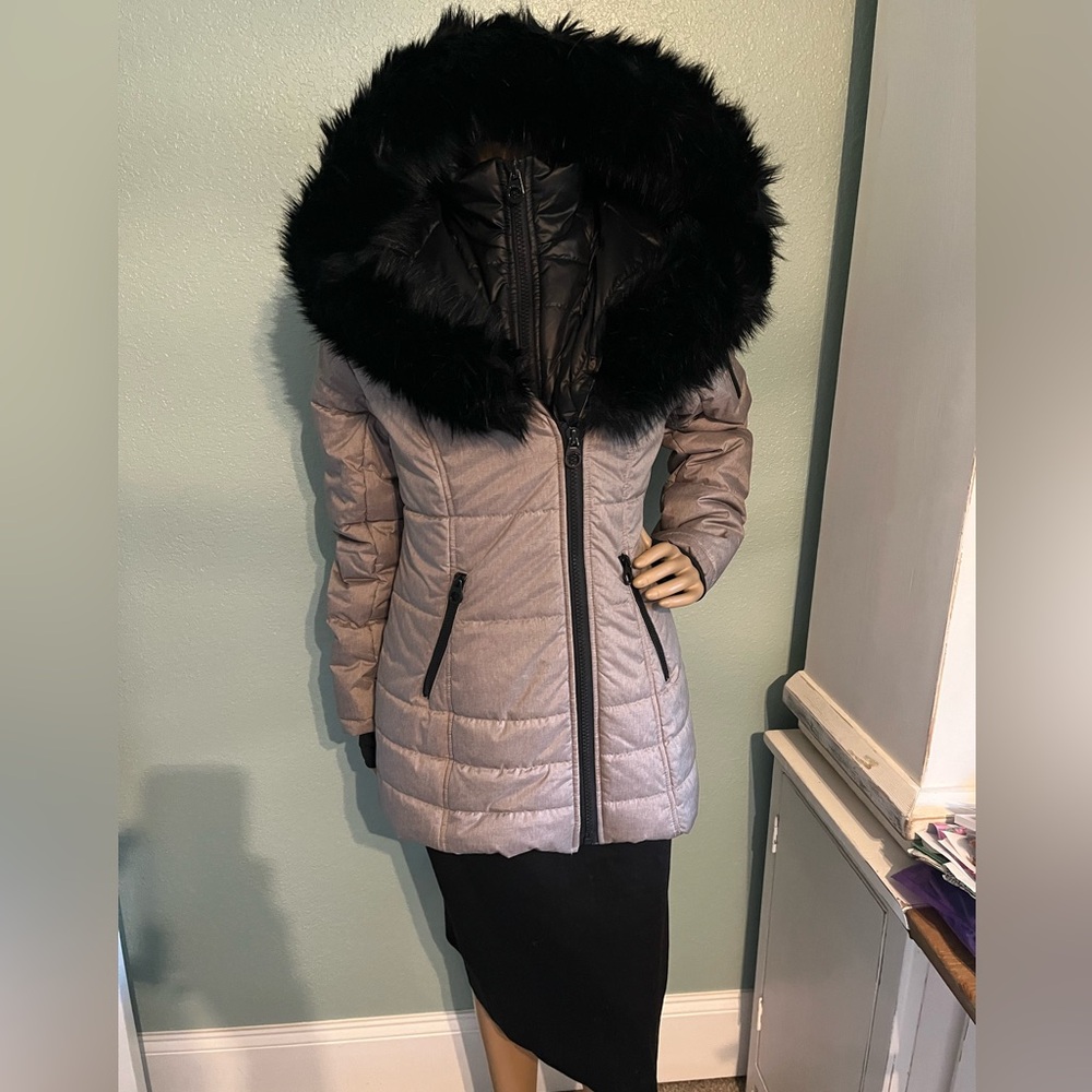 Laundry by Shelli Segal Los Angeles Black and Gray Fur Hooded Coat